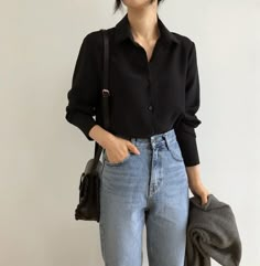 Get ready to channel your inner Wednesday Addams with our Dark Academia Casual Blouse. Inspired by the fashion style of the hit Netflix series, this blouse is available in black and white and comes in various sizes to fit every girl's unique style . Perfect for any casual occasion, this top will add a touch of intellectual chic to your wardrobe. Get yours today and embrace your love of all things dark academia. Style : Dark Academia Aesthetic Closure Type: Button-up Material : Polyester Collar: Chic Shirts, Casual Shirt Women, Casual Day Outfits, Quick Outfits, Stylish Work Outfits, Easy Trendy Outfits, Simple Shirts, 가을 패션, Day Outfits