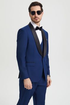 This one button tuxedo by Stacy Adams features a wide black satin shawl lapel, matching pants and vest. This comes in a hybrid fit (Sizes 34-44 = Slim Fit | Sizes 46+ = Modern Fit) Shawl Lapel Tuxedo, Jessica Clark, Designer Tuxedo, Satin Shawl, Tuxedo Vest, Tuxedo Shirts, Suit Style, Matching Pants, Dress Hats