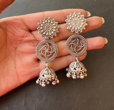 Junk Jewellery, Vintage Silver Earrings, Junk Jewelry, Jhumki Earrings, Earring Handmade, Earring Jewelry, Woman Fashion, Jewellery Designs, Silver Earring