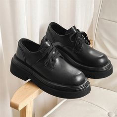 Men's Working Leather Shoes Lace Up Shoes Breathable Retro Black Casual Shoes for Men Outdoor Platform Zapatillas Hombre Season: Summer Upper Material: Split Leather Fit: Fits true to size, take your normal size Model Number: 50171 Closure Type: SLIP-ON Item Type: Casual Shoes Fashion Element: Sewing Department Name: ADULT Outsole Material: Rubber Pattern Type: Solid Feature: Breathable Feature: Massage Occasion: Casual Insole Material: PU Lining Material: NONE update.24.06 Tips:1. This is NOT S Black Leather Shoes With Cushioned Footbed And Round Toe, Black Plain Toe Lace-up Shoes For Streetwear, Black Lace-up Shoes With Leather Sole For Streetwear, Black Synthetic Platform Lace-up Shoes, Black Platform Lace-up Shoes For Streetwear, Black Lace-up Shoes With Textured Sole And Round Toe, Black Lace-up Platform Shoes With Round Toe, Black Flat Heel Lace-up Shoes With Rubber Sole, Black Flat Heel Synthetic Lace-up Shoes