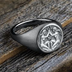 Gemini - The Twins: Adaptable and resilient, you have a wide variety of interests and an incredible excitement for life. Clever, fun, witty, and engaging, you are fun to be around. Adventurous by nature and willing to try new things, you hate being idle and are always on the go. 13mm round signet ring 10K White Gold with matching center Available in 2 fits: Luxe and Basic Available in 2 finishes: Satin and Polish Gemini Jewelry, Try New Things, Ring Shapes, Round Rings, Oval Pendant, Pinky Ring, New Things, Signet Ring, Face Shapes