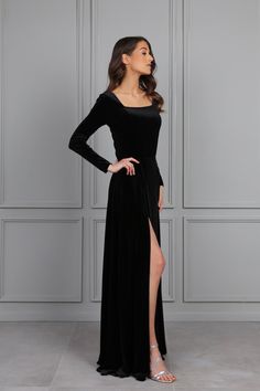 Long Sleeve Evening Dresses For Gala, Elegant Long Sleeve Prom Gown, Elegant Long Sleeve Gown For Prom Season, Elegant Long Sleeve Gown For Prom, Evening Dresses With Sweep Train And Long Sleeves, Elegant Party Gown With Side Slits, Elegant Gown With Side Slits For Banquet, Fitted Maxi Length Long Sleeve Wedding Dress, Fitted Split Gown For Wedding