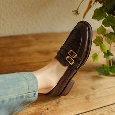 These loafers are designed in a timeless, minimal silhouette, so you'll be sure to wear them often. Made from soft leather, soft bottom that ensure all-day comfort. Wear yours with tailoring and denim alike. Color: Coffee/BlackMaterial: SheepskinLining: Genuine LeatherInsole: Cow Leather (Unmovable)Sole: RubberHeels: 3 cm/1.18"Fit: Medium to Wide, Runs Normal.Origin: Made in China Production Time: About 5-7 days (Any exceptional case will email you, Please pay attention to your email left) Shipp Brown Pointed Toe Loafers With Buckle Closure, Brown Pointed Toe Loafers With Buckle, Fall Leather Monk Strap Slip-on Shoes, Leather Slip-on Monk Strap Shoes For Fall, Brown Almond Toe Loafers With Buckle Closure, Leather Loafers With Buckle Closure For Office, Buckle Closure Loafers For Workwear In Fall, Casual Monk Strap Shoes With Leather Sole For Office, Fall Workwear Loafers With Buckle Closure