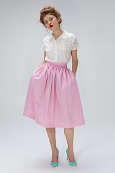 ❃ The power of a beautiful skirt is not to be underestimated. The right skirt can transform your confidence and break hearts from across the room. Unlock that power with this simply beautiful 1950s skirt. ❃ Head on out to the Sock Hop with this stylish 50s inspired full skirt. This whimsical full pink skirt is tea length and handmade with 100% Italian cotton fabric. The waist it fitted while the remainder of the skirt flows out giving you a slender but full body look. This chic skirt, with sewn Elegant White Blouse, Bridesmaid Skirt, Office Clothing, Bridal Skirt, Blue Shirt With Jeans, Bridesmaid Skirts, Minimalist Clothing, Skirt Satin, Bridal Skirts