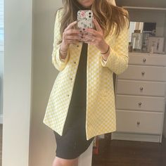 Cheerful And Bright Yellow And White Zara Jacket, Size Small. Perfect For Spring And Summer! Never Ever Been Worn. Brand New And In Perfect Condition Zara Jacket, Zara Outfit, Checked Jacket, Zara Jackets, Bright Yellow, Yellow White, Kimono Top, Jackets & Coats, Jackets For Women