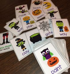 halloween cards with words and pictures on them