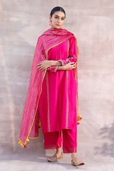 Shop for Label Mansi Nagdev Pink Noor Chanderi Silk Placement Embroidered Kurta Set for Women Online at Aza Fashions Chanderi Silk Suits, Special Outfits, Kurta Set For Women, Salwar Designs, Elegant Blouse Designs, Party Wear Indian Dresses, Silk Suit, Ethnic Dress, Ganesh Chaturthi