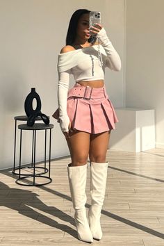 Off White Shirt Women Outfit, Dark Coquette Fashion, Skirt And Bodysuit Outfits, Rok Mini, Club Fashion, Shein Outfits, Preppy Girl, Dope Hairstyles, Birthday Outfits