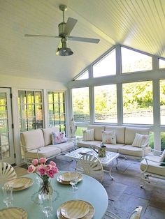 the sun room is clean and ready for guests to use it as an outdoor living space