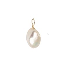 Introduce a touch of elegance to your look with this medium freshwater pearl charm. Its traditional shape and classic luster will lend an air of sophistication to any ensemble, while its delicate beauty will add a subtle touch of luxury. Medium freshwater pearl charm. 14k gold filled. Delicate Beauty, Pearl Charms, Fresh Water, Freshwater Pearls, Gold Filled, Gold, Beauty