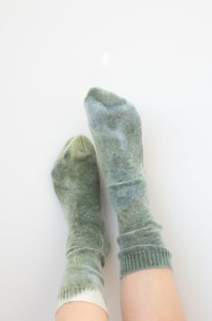 Add a layer of luxury to your toes with these super soft cashmere socks. Hand dyed with low impact dyes. Each pair unique. Content + Care 30% cashmere 70% wool Machine wash cold and lay flat to dry Garment Of Praise, Cashmere Socks, Body Mods, Knit Fashion, Summer Baby, Sock Shoes, Knitting Socks, Socks Women, Pretty Outfits