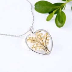 Chain Type: Cable chainWeight: 3.23 gWidth: 23.43 mmHeight: 30.5 mmThickness: 3.91 mmMaterial: 925 SilverPlating Color: Silver, Yellow GoldLength: 450 mm Heart-shaped Silver Chain Jewelry For Anniversary, Silver Chain Jewelry For Anniversary On Valentine's Day, Silver Chain Jewelry For Valentine's Day Anniversary, Valentine's Day Anniversary Silver Chain Jewelry, Gold Jewelry With Silver Chain And Heart Pendant, Golden Heart, Circle Of Life, Buy One Get One, Quality Jewelry