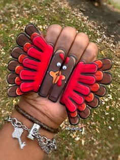 Red Nails Thanksgiving, Square Nails Thanksgiving, Cute Nails Acrylic Thanksgiving, Thanks Giving Nails Acrylic Coffin, Nails Acrylic For January, Simple Thanks Giving Nails, Nail Inspo Fall Simple, Weird Nails Funny, Plain Thanksgiving Nails