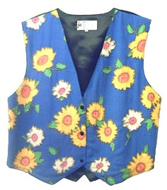 This rayon vest is handmade, high quality, original design and beautiful. Vests are suitable for party,  events or any occasional use. All vests close with snaps in the front and the back is solid black with a strap to adjust the vest to your desired fit. Cute Vests, Beaded Vest, Cute Vest, Beret Style, Silly Clothes, Colorful Vest, Noir Uni, Floral Vest, Estilo Hippie