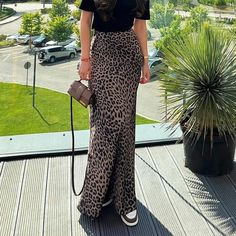 Wind Skirt, Printed Long Skirt, High Waisted Maxi Skirt, Hip Skirt, Skirt High Waist, Stil Elegant, Pattern Animal, Satin Skirt, Dress Zipper