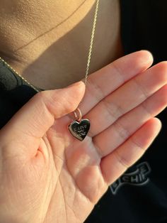 pandora engraved necklace Pandora Heart Necklace, Engraved Necklace Ideas, Boyfriend Present Ideas, Necklace Pandora, Bf Gift, Pandora Gold, Pandora Heart, Pandora Necklace