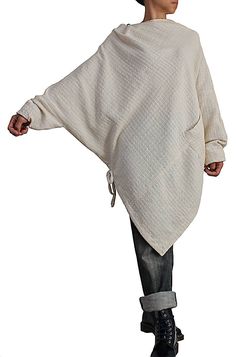 Hand Woven Cotton 100% Color : Off White or Blue Chest : One-size-fits-all Length : 92cm (long side) The measurement from the center of the back of the neck to end the sleeves : 83cm Without Lining (for your reference, the female model is 158cm tall.) Casual Cotton Poncho With Relaxed Fit, Casual Oversized Beige Poncho, Oversized Casual Beige Poncho, Casual Poncho With Batwing Sleeves, Casual Long Sleeve Poncho, Spring Long-sleeved Cotton Poncho, Lagenlook Long Sleeve Poncho, Spring Cotton Poncho, Spring Long Sleeve Cotton Poncho