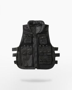 Techwear Vest With Cargo Pockets, Sleeveless Techwear Vest With Cargo Pockets, Techwear Sleeveless Vest With Cargo Pockets, Sleeveless Techwear Vest, Techwear Vest With Multiple Pockets For Streetwear, Techwear Nylon Vest For Streetwear, Techwear Sleeveless Vest With Multiple Pockets, Techwear Vest With Cargo Pockets For Streetwear, Black Nylon Techwear Vest