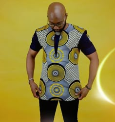 Another elegant shirt by QK 👏👏👏👏 Kitenge Shirts For Men, Chitenge Shirts For Men, Men Kitenge Shirt Designs, Men Kitenge Shirts, Men Ankara Shirt Designs, Mens Ankara Shirts, Men’s Chitenge Shirts