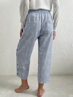 Casual Striped Loose Pants | justfashionnow Casual Stripes, Short Hair Older Women, Loose Pants, Type Of Pants, Pants Straight, Season Colors, Color Stripes, Ankle Pants, Straight Pants