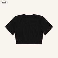 - Design: SMFK classic series——Hug series. A high-elastic slim sports tee, with high-elastic cotton, can be more comfortable and more stable in structure. An embroidered COMPASS cross logo on the chest. - Care: Professional care and cleaning needed Size Chart (in cm) Shoulder Chest Length XS 32 74 32 S 33 78 34 M 34 82 36 L 35 86 38 Materials: 92% Cotton, 8% Spandex Cross Logo, Medium Well, Women Tees, Sports Tee, Suit Pant, Skirt Socks, Classic Series, Sports Tees, Hoodie Dress