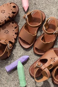 We’re in love with Adelisa & Co’s Bella leather sandal for girls. With their delicate scallops and dainty vintage design, it has everything you’re looking for in a sandal for girls. Bella’s comfort and ability to compliment just about any outfit this summer will have you choosing it time and time again. Available in baby, toddler, child and youth, & women's sizes. #matchingmomanddaughtershoes Handmade Leather Boots, Handmade Leather Sandals, Leather Sandals Handmade, Baby Sandals, Style Photo, Time And Time Again, Palm Beach Sandals, Swing Set, All Things Baby