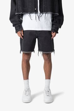 Frayed Denim Shorts - Green | mnml | shop now Summer Cotton Jeans For Streetwear, Summer Streetwear Cotton Jeans, Relaxed Fit Jeans With Frayed Hem In Rigid Denim, Distressed Short Cotton Jeans, Distressed Cotton Short Jeans, Short Distressed Cotton Jeans, Trendy Frayed Hem Shorts For Streetwear, Trendy Streetwear Shorts With Frayed Hem, Dark Wash Bottoms With Frayed Hem For Streetwear