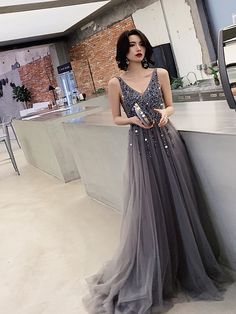 Grey Grad Dress, Elegant Gray Tulle Evening Dress, Gray Prom Evening Dress With Sweep Train, Gray Evening Dress For Prom Season Banquet, Gray Sweep Train Prom Evening Dress, Gray Evening Dress With Sweep Train For Prom, Gray Sweep Train Evening Dress For Prom, Gray Evening Dress For Banquet And Prom Season, Gray Prom Evening Dress For Prom Season