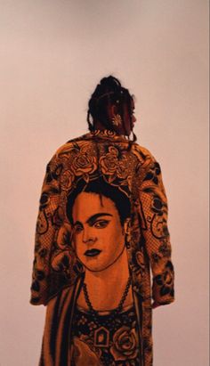 Afrofuturism Aesthetic Outfit, Artsy Boho Outfits, Afrofuturism Fashion Inspiration, Afro Futurism Fashion Street Style, Afro Furutism Fashion, Oversized Avant-garde Outerwear For Streetwear, Fashion Collection Inspiration, Casual Outfit Inspiration, 90s Fashion Outfits