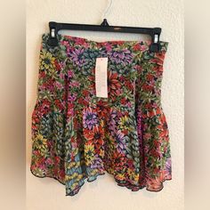 Urban Outfitters Mini Skirt Size S Nwt Beach Floral Print Mini Skirt, Spring Summer Skirted Shorts, Spring Skirted Shorts For Summer, Summer Floral Print Mini Skirt, Summer Floral Print Short Skort, Floral Print Summer Mini Skirt, Summer Multicolor Floral Print Skort, Summer Floral Mini Skirt, Flowy Short Skirt For Spring