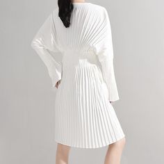 Material: CottonClothing Length: Knee-length Collar: V-Neck Sleeve Length: Full Sleeve Style: Regular Style: Casual Pattern Type: Solid Color: White Stretch V-neck Midi Dress For Daywear, Casual White V-neck Dress For Fall, White V-neck Midi Dress For Fall, White V-neck Midi Dress For Winter, Stretch Midi Dress V-neck For Daywear, White Pleated Midi Dress For Fall, White Longline Spring Midi Dress, White Longline Midi Dress For Spring, Leather Midi Dress