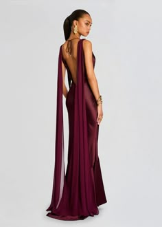 76% Acetate, 24% Polyester Made in China Model is 5'10" wearing size S Style No. FW24-10120 Modern Evening Dress, Maroon Gown Classy, Plum Formal Dress Long, Boat Neck Dress Formal, Black Tie Guest Dress, Vintage Bridesmaids Dresses, Night Wedding Dress Guest, Hot Prom Dresses Long, Elegant Gowns Classy