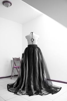 Absolutely stunning black and white taffeta overskirt with tulle layer on top and lace trim. Stripes are all handmade so if you want this gown in other color combinations or all skirt to be one color (no stripes) i will make it special for you! You can wear it over your dress, romper, jumpsuit, bodysuit, pants as you love it most. What you have to send when you place an order: 1 Waist round measurement 2 Straight line from waist to floor ( this is not skirt length ) 3 Color prefer 4 Phone number Long Satin Skirt, Prom Skirt, Detachable Skirt, Taffeta Skirt, Ball Skirt, Organza Skirt, Handmade Skirts, Black And White Skirt, Wedding Skirt