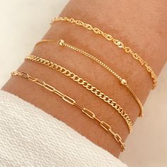 Braclets Gold, Personalized Gold Bracelet, Delicate Gold Bracelet, Gold Bracelets Stacked, Dainty Gold Bracelet, Stack Bracelet, Jewelry Accessories Ideas, Jewelry Personalized, Bracelet Chain