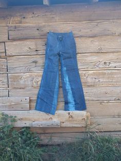 "The coolest vintage wide leg denim jeans! Trouser style fit, high on the waist. Big streaks down front and back with faded dye. Large belt loops. Large hip pockets, no pockets on butt. Made by Vicerer. Condition is like new. Sizing is modern 6/8, see measurements below: 28\" waist 36\" hips 32.5\" inseam 12\" leg opening laid flat" High Waisted Wide Leg Jeans, Cool Vintage, Vintage Flare, Trouser Style, Denim Flares, Wide Leg Denim, Vintage Jeans, Bell Bottoms, Flare Jeans