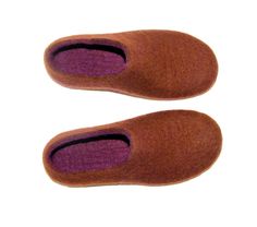 Wrap your feet in comfort with these Teddy Brown and Purple Organic Wool House Shoes, perfect for cozy days at home. Made from 100% organic wool, these slippers are soft, breathable, and eco-friendly, providing warmth and comfort. With custom color options available, you can choose your perfect pair, tailored to your style. These handmade slippers are ideal for lounging, offering both durability and a cozy fit. Treat yourself or someone special to these stylish and sustainable custom wool house Brown Non-slip Comfortable Slippers, Brown Non-slip Slippers, Comfortable Non-slip Brown Slippers, Casual Brown Wool Slippers, Cozy Brown Slippers With Textured Footbed, Comfortable Brown Slippers With Rubber Sole, Comfy Brown Indoor Slippers, Brown Wool Slippers With Round Toe, Winter Brown Slippers With Soft Sole