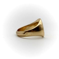 This is part of Chairish’s Fine Jewelry assortment.  This 18k gold signet ring is designed by French Art Deco artist and jewellery maker Jean Després.  At first glance, it is a classic signet ring engraved with simplistic geometric patterns. But with a closer look, the pattern represents water. Després simplified an image of ocean waves and the horizon—the Aquarius Zodiac sign— into these three varying lines. Though understated, the width and angles of the lines give surprising texture to the mi Art Deco Artists, Gold Jeans, Aquarius Zodiac Sign, Jewellery Maker, The Aquarius, Zodiac Signs Aquarius, Gold Signet Ring, Aquarius Zodiac, French Art Deco