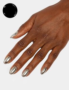 Le Métallique - Chrome Powder Set: Mirror, mirror on your mani… get the reflective chrome mirror effect with our Le Metallique Chrome Powder. Use on top of gel polish* (sold separately) for a high-shine, silver metallic finish. The chrome powder, applicator brush, and topcoat are all included. Like liquid armor for your nails! Chrome Manicure, Chrome Nail Polish, Gel Manicure At Home, Mini Macaron, Unghie Nail Art, Chrome Mirror, Chrome Powder, Gel Polish Colors, Manicure Kit