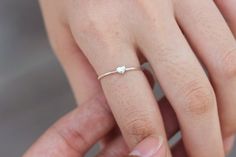 Ring For Gf, Small Wedding Rings, Cute Promise Rings, Promise Rings Simple, Heart Promise Rings, Bf Gifts, Silver Heart Ring, Ring Heart, Relationship Gifts