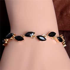 Beautiful Waterdrop Austrian Crystal Bracelet Wedding Party Jewelry Female Bracelet Wholesale For WomenModel Number:32420191194 Elegant Alloy Charm Bracelet For Parties, Elegant Black Charm Bracelet For Party, Adjustable Charm Bracelet For Party, Hanging Crystal, Ladies Bracelet, Bracelet Wedding, Wedding Party Jewelry, Bohemian Fashion, Party Jewelry