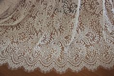 Scalloped Lace Fabric in White Eyelash Lace by prettylaceshop Lace Top Wedding Dress, Robe Diy, Pink Green Wedding, White Eyelashes, Bella Dress, Bridal Lace Fabric, Embroidered Lace Fabric, Wedding Black, Bridal Fabric