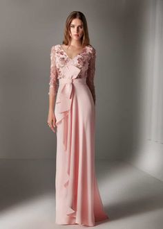 Classy Gowns, Mother Of The Bride Gown, Evening Dresses With Sleeves, Boho Chic Dress, Fantasy Gowns, Evening Dress Fashion, Evening Dresses For Weddings, Column Dress