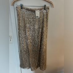 Brand New Midi Sparkly Gold Skirt With Tags On Long Jeans Skirt, Brown Pleated Skirt, H&m Brand, Bodycon Midi Skirt, Gold Skirt, Red Trench Coat, Hm Skirt, Satin Midi Skirt, Crochet Halter Tops