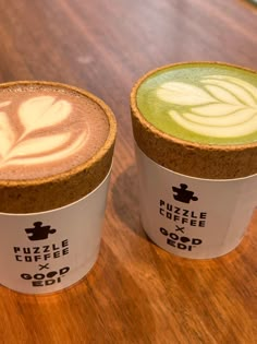 Matcha and hot chocolate in an edible cup soy almond milk aesthetic puzzle coffee Edible Coffee Cup, Edible Packaging, Instagram Cafe, Hot Chocolate Design, Korean Coffee Shop, Drink Menu Design, Edible Cups, Starting A Coffee Shop, Iced Drinks Recipes