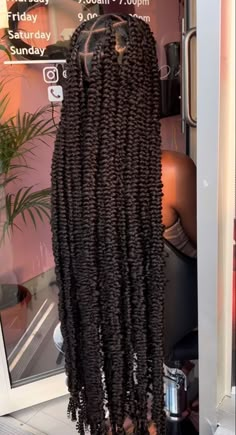 ˚୨୧⋆ @bella2angel Passion Braids With Curls, Quick And Easy Protective Hairstyles, Hair To Look Younger, Easy Protective Hairstyles, Short Bob Haircuts For Women, Passion Braids, Black Hair Protective Styles, Big Box Braids Hairstyles, Haircuts For Women Over 50