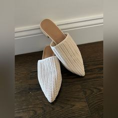 Asos Design Size 9 Mules Never Worn Outside! Very Comfortable Asos Shoes, Mule Clogs, Mules Shoes, Clogs, Asos, Women Shoes, Cream, Women Shopping, Color