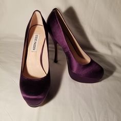 For Measurements: Please Look At 2nd To Last Picture. Brand New Dark Purple Firm Price Follow Me For More Brands Including Michael Kors! Tags: High Heels | Pumps | Designer | Tacones Shoes | Wedding | Party Attire | Bachelorette | Special Occasion | Holiday | Purple Lace Heels, Purple Prom Shoes, Dark Purple Accessories, Dark Purple Shoes, Purple Strappy Heels, Dark Purple Heels, Quince Heels, Hoco 2024, Heels And Bags