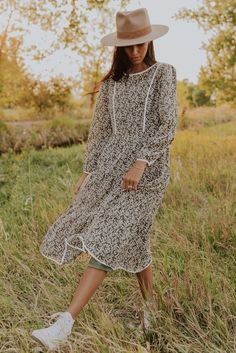 Spring Long Sleeve Maternity Dress Nursing Friendly, Spring Maternity Dress, Nursing-friendly, Knee-length Nursing Friendly Maternity Dress, Platform Slip Ons, Spring Long-sleeve Nursing-friendly Maternity Dress, Nursing Friendly Tops, Spring Pink Nursing-friendly Maternity Dress, Nursing Friendly Dress, Trendy Mom Outfits