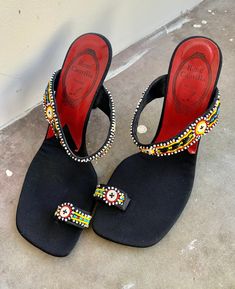 Rene Caovilla Vintage Beaded Heel  Made in Italy  Size: 37.5 Condition: Good Vintage Condition, see photos Vintage Medallion, Rene Caovilla, Oversized Knitted Sweaters, Gold Shoes, Chain Belt, Oversized Sweater, Metal Chain, Vintage Silver, Women's Shoes Sandals