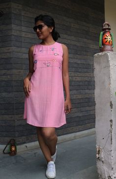 Shift dress for women/Pink linen dress/sleeveless linen dress/ linen shift tunic/ made to order/ cus Hand Embroidered Dress, Pink Linen Dress, Sleeveless Linen Dress, Linen Shift Dress, Boho Scarfs, Indian Prints, Dress Linen, Women Pink, Pink Linen